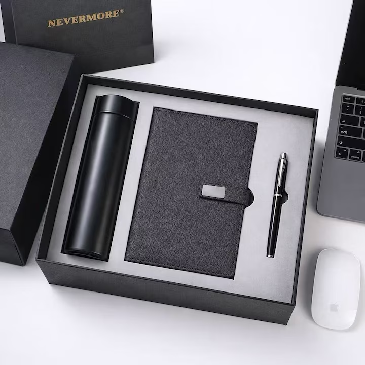 Set cadou pentru barbati, NEVERMORE, 4 Produse premium, Termos din inox, Agenta cu coperta din piele ecologica A6, Pix elegant, Ambalate in cutie pachet exceptionala, Ideal pentru el, domni, tata, sot, fiu, frate