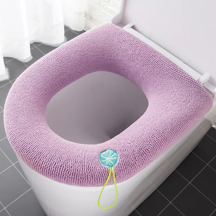 Husa pentru capac WC, NEVERMORE, Pufoasa, material flausat, marime universala