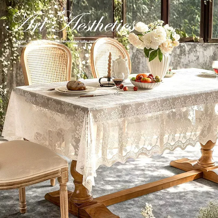 Fata de Masa din Dantela Retro 140x220 cm, Poliester, Model Floral Elegant, Stil Vintage, pentru Masa Dining si Bucatarie, Alb