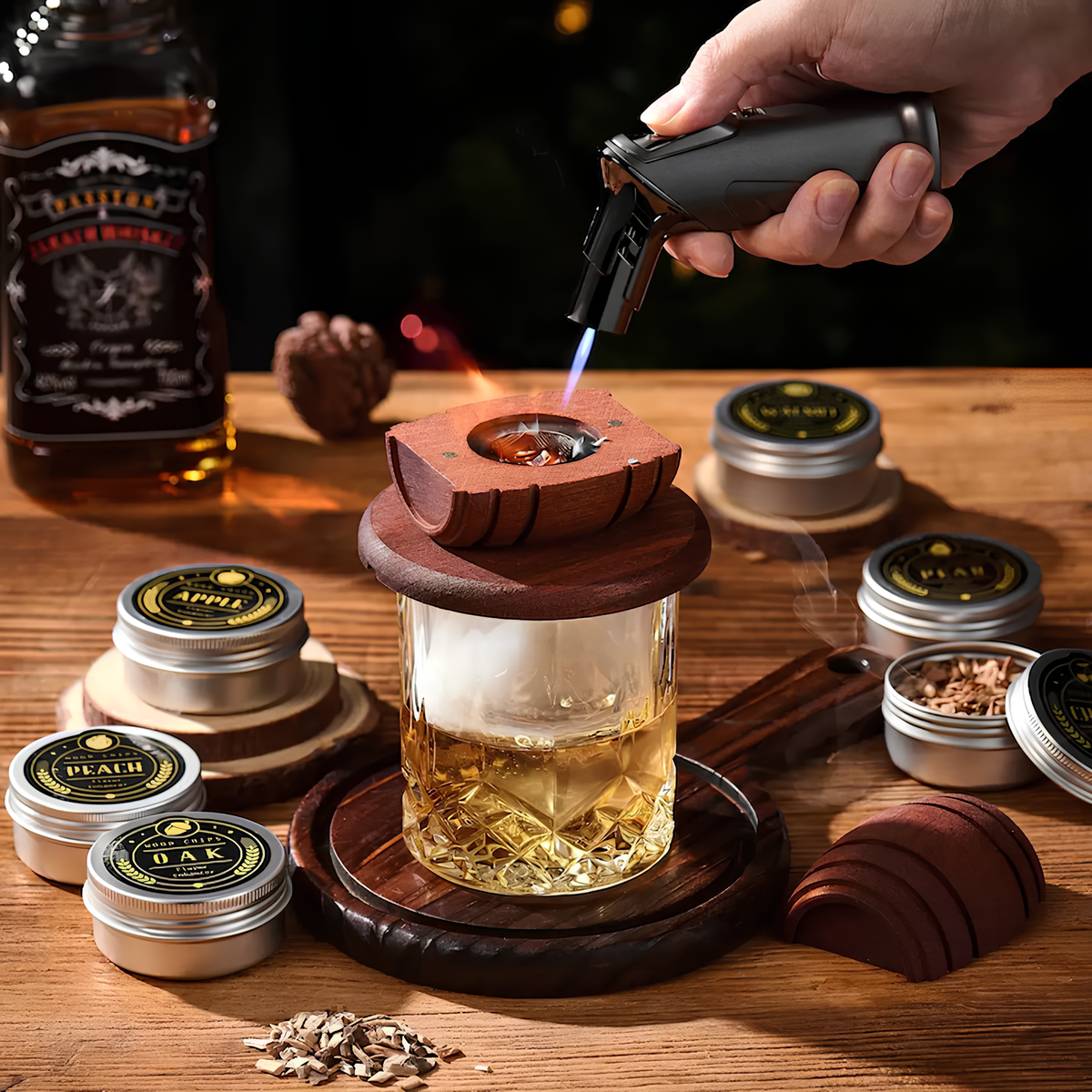 Set Cadou pentru Afumarea Whisky-ului si Cocktailurilor, Whiskey Smoker Kit, 2 Pahare, 6 Arome de Aschii de Lemn, 2 Forme pentru Bile de Gheata, Arzator cu Flacara Reglabila, Cutie Cadou, Negru